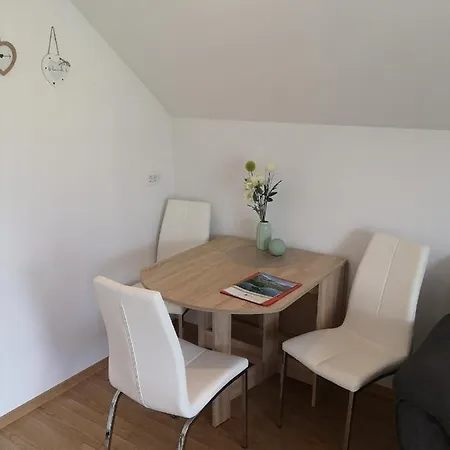 Appartement Jaka *